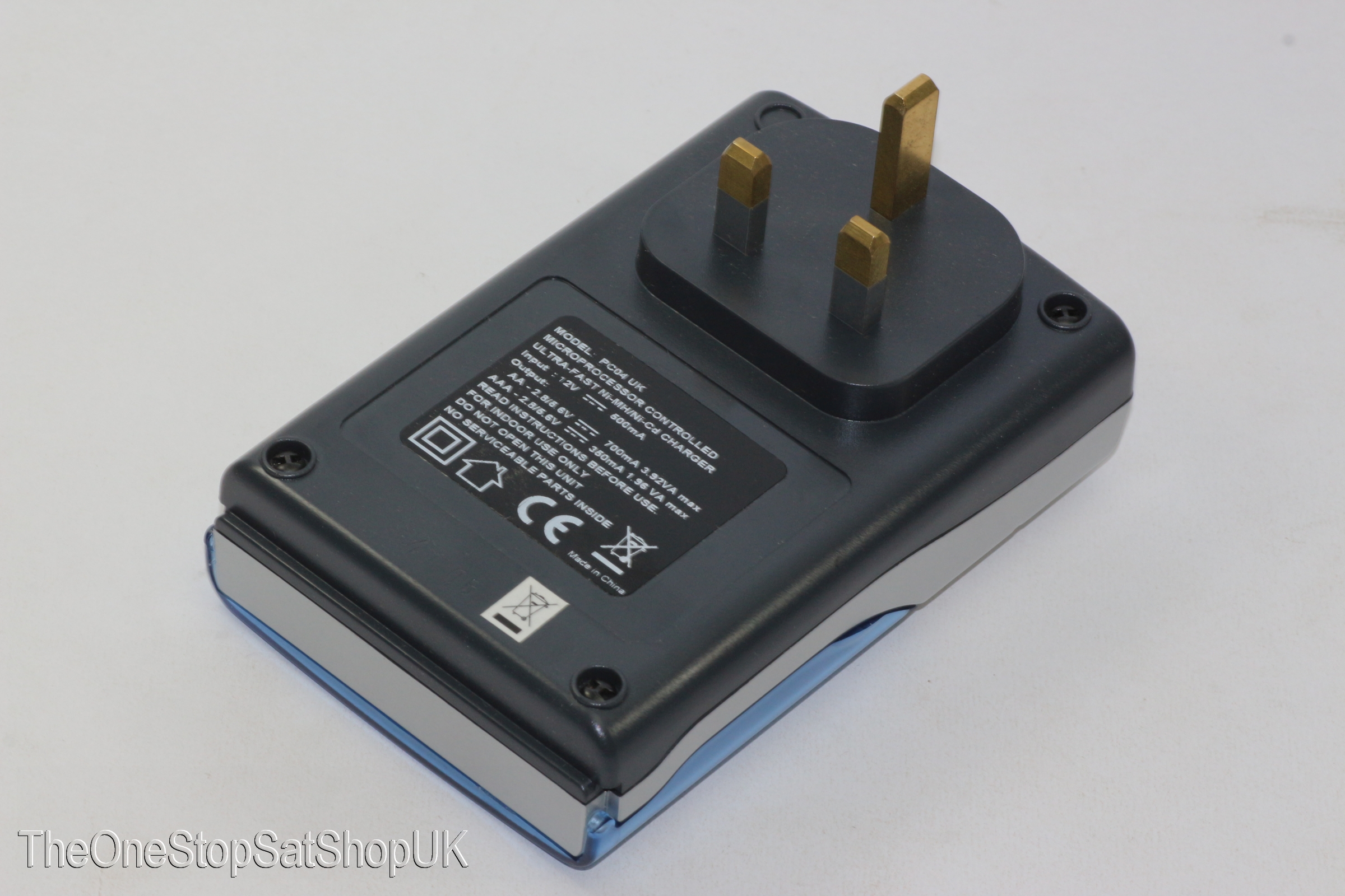 Ultra Fast 1 Hour Mains Battery Charger For AA & AAA Batteries NiMH